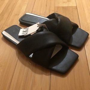 Black leather Zara sandals (new with tags)
